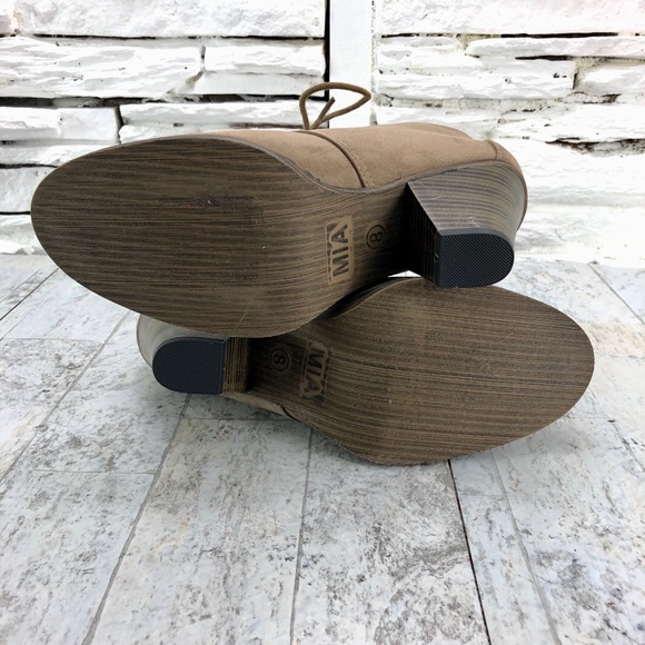 Mia Shawna Suede Lace Up Stacked Heel Boot - Picture 6 of 8